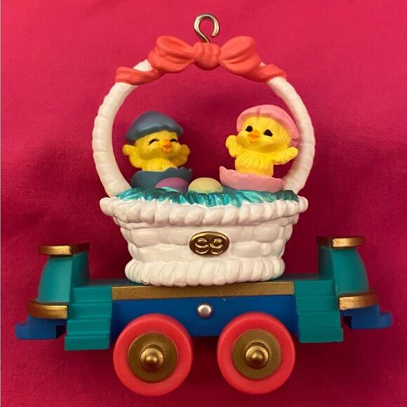 Easter Hallmark Keepsake Ornament 1999 Flatbed Car Cottontail Express #4 Series - Picture 3 of 7